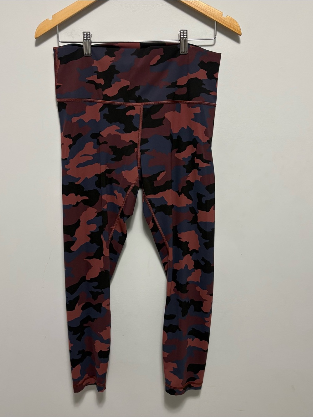 Lululemon Wunder Under High-Rise Tight 25" *Full-On Luxtreme Size 12 camo